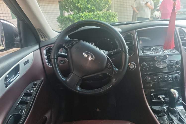 Used Infiniti EX 2013 EX25 Two-Wheel-Drive Elegant Edition Steering Wheel