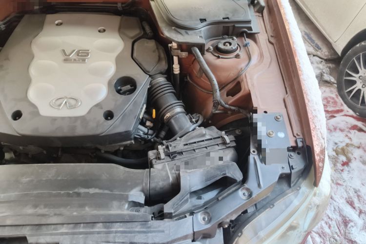 Used Infiniti FX 2007 FX35 Supreme Edition Engine Bay Left