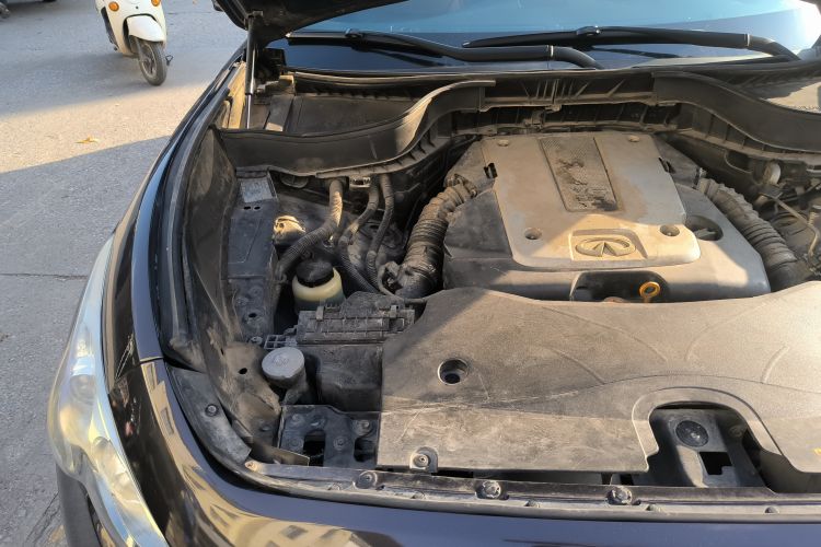 Used Infiniti FX 2009 FX35 Standard Edition Engine Bay Right