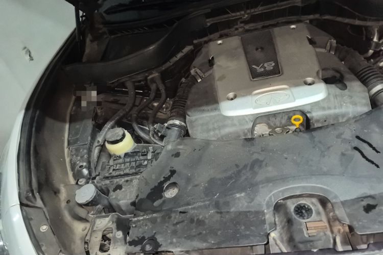 Used Infiniti FX 2009 FX35 Ultimate Edition Engine Bay Right