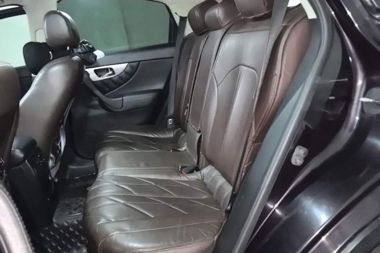 Used Infiniti FX 2009 FX35 Ultimate Edition Left Rear Seat