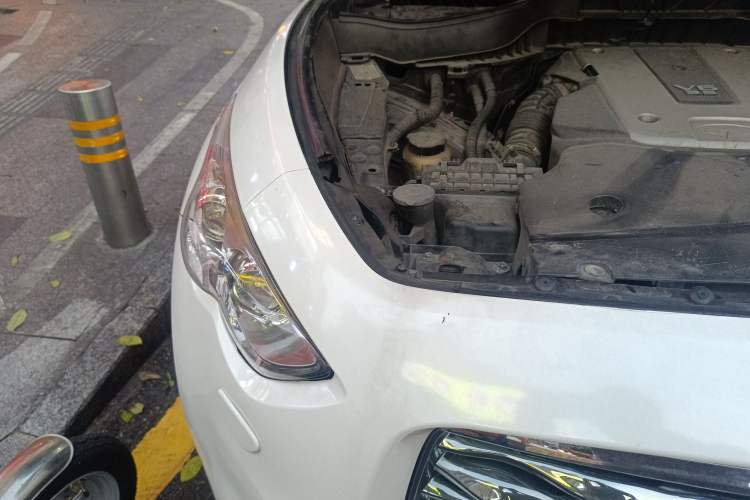 Used Infiniti FX 2009 FX35 Ultimate Edition Engine Bay Right