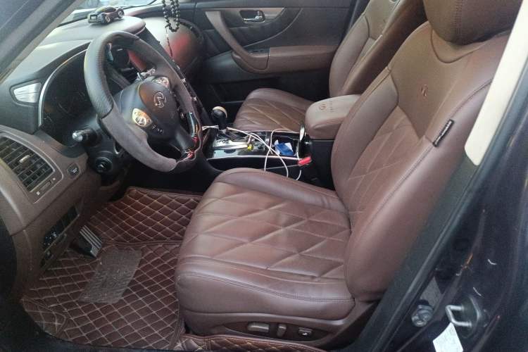 Used Infiniti FX 2009 FX35 Ultimate Edition Left Front Seat