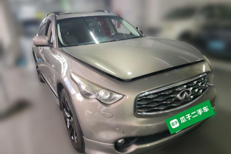 Used Infiniti FX 2009 FX35 Ultimate Edition Front Right 45 Deg
