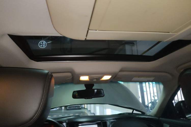 Used Infiniti FX 2009 FX35 Ultimate Edition Headliner
