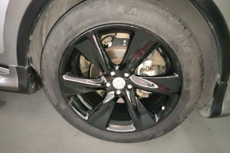 Used Infiniti FX 2009 FX35 Ultimate Edition Right Front Wheel Hub