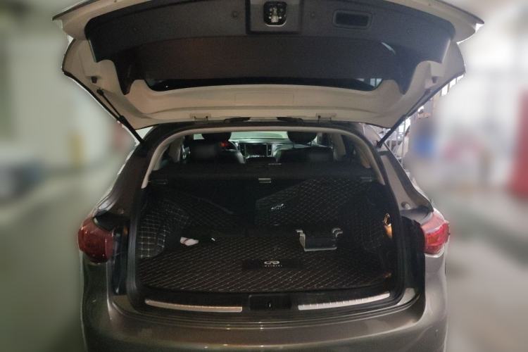 Used Infiniti FX 2009 FX35 Ultimate Edition Trunk
