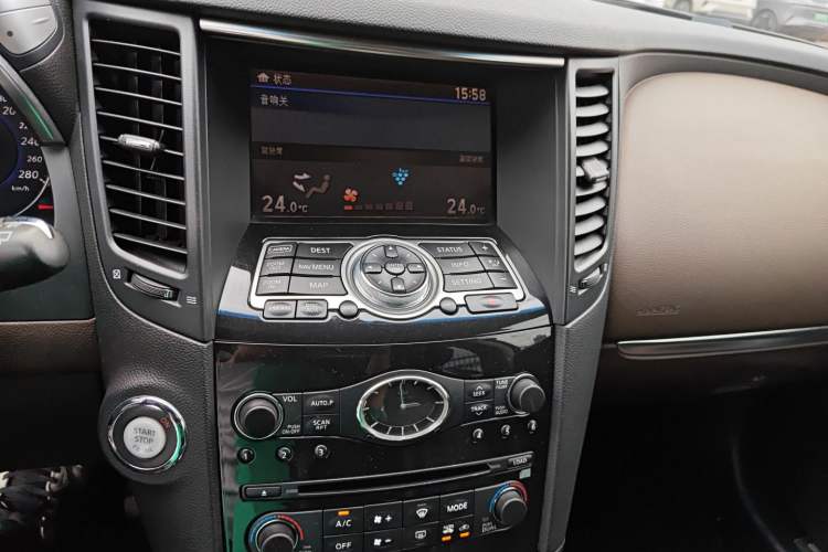 Used Infiniti FX 2010 FX35 Ultimate Edition Audio And AC Panel