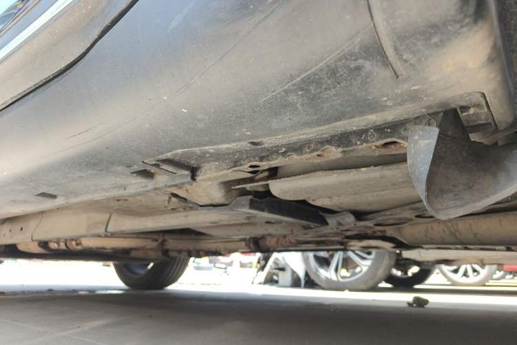 Used Infiniti FX 2010 FX35 Standard Edition Chassis Rear Left