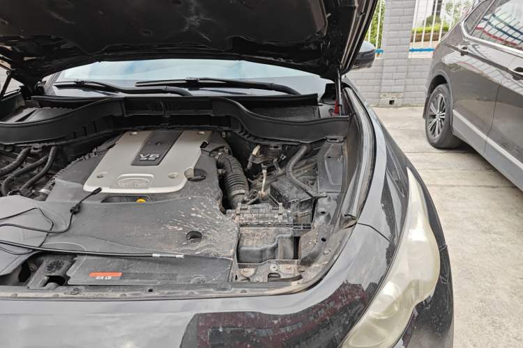 Used Infiniti FX 2010 FX35 Ultimate Edition Engine Bay Left