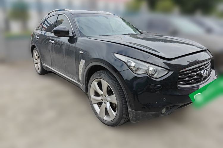 Used Infiniti FX 2010 FX35 Ultimate Edition Front Right 45 Deg