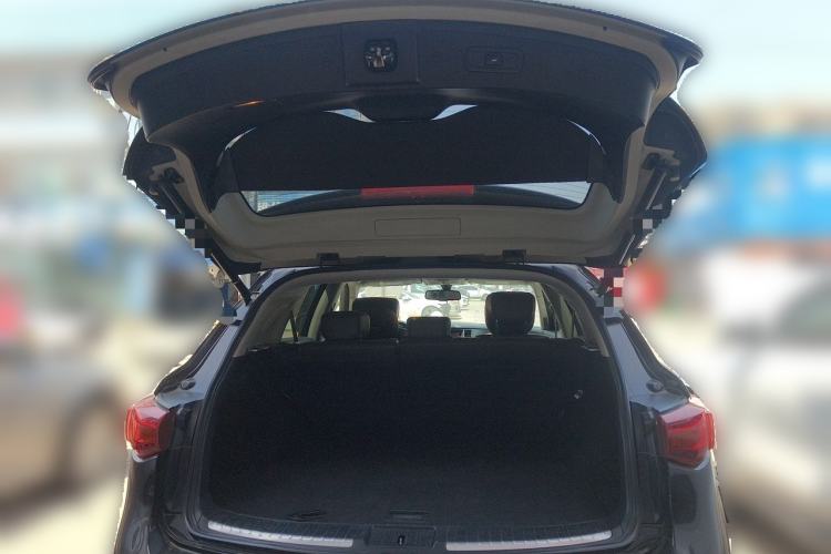 Used Infiniti FX 2010 FX35 Standard Edition Trunk