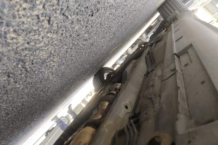 Used Infiniti FX 2010 FX35 Ultimate Edition Chassis Front Right