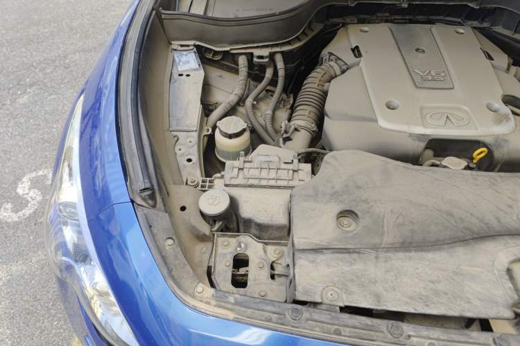 Used Infiniti FX 2010 FX35 Ultimate Edition Engine Bay Right