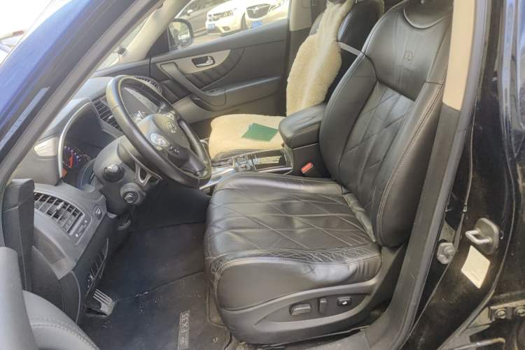 Used Infiniti FX 2010 FX35 Ultimate Edition Left Front Seat