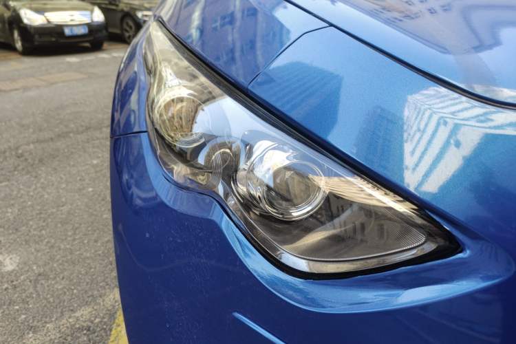 Used Infiniti FX 2010 FX35 Ultimate Edition Right Front Headlight