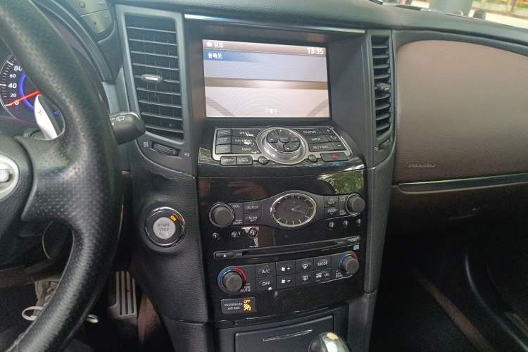 Used Infiniti FX 2010 FX35 Standard Edition Audio And AC Panel