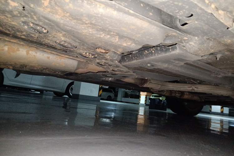 Used Infiniti FX 2010 FX35 Ultimate Edition Chassis Front Right