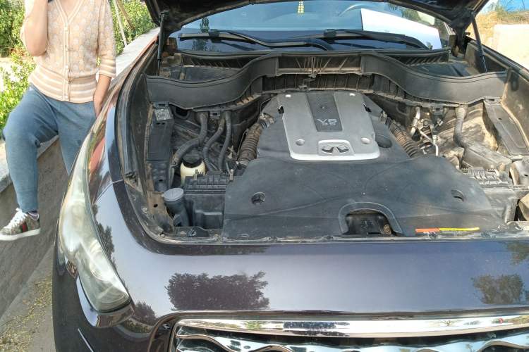 Used Infiniti FX 2010 FX35 Ultimate Edition Engine Bay Right