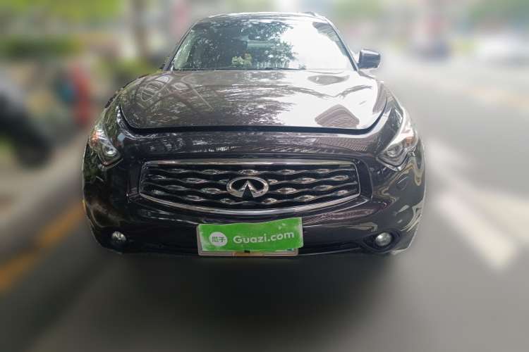 Used Infiniti FX 2010 FX35 Standard Edition Front