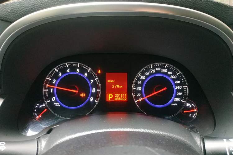 Used Infiniti FX 2010 FX35 Ultimate Edition Instrument Cluster