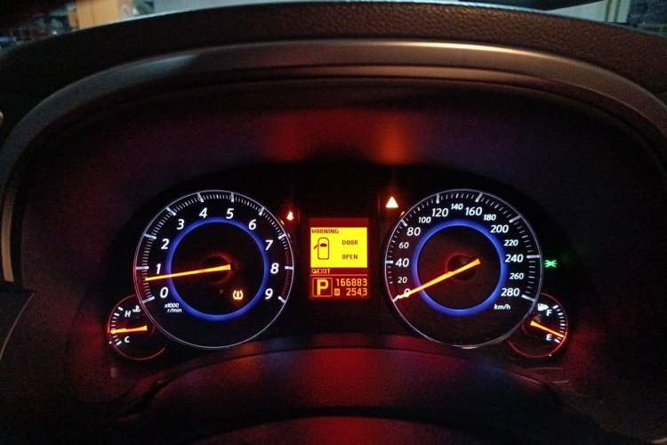 Used Infiniti FX 2010 FX35 Ultimate Edition Instrument Cluster