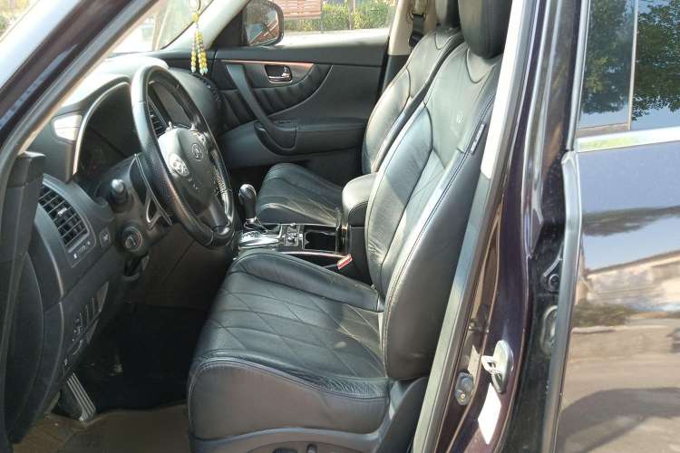 Used Infiniti FX 2010 FX35 Ultimate Edition Left Front Seat