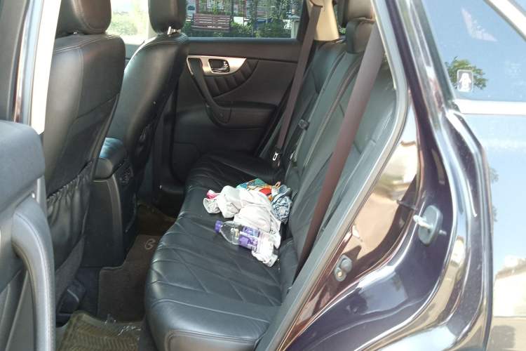 Used Infiniti FX 2010 FX35 Ultimate Edition Left Rear Seat