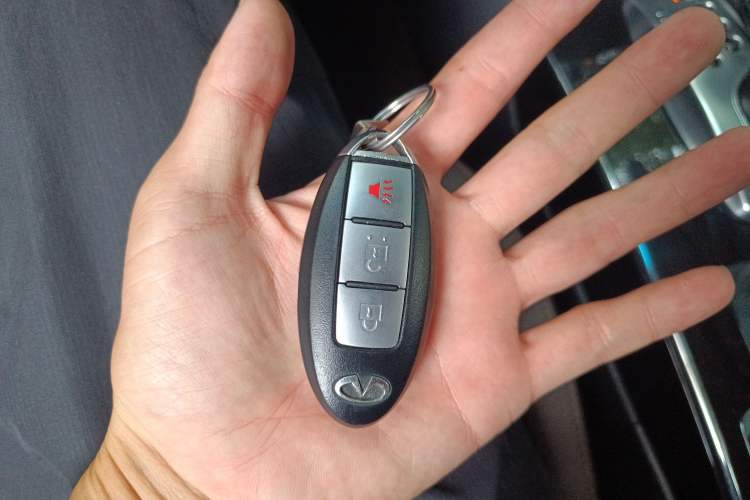 Used Infiniti FX 2010 FX35 Standard Edition Vehicle Key