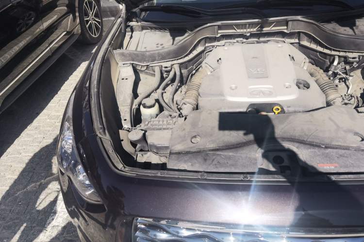Used Infiniti FX 2010 FX35 Standard Edition Engine Bay Right