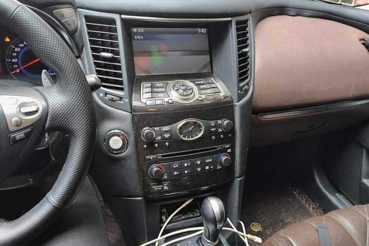 Used Infiniti FX 2010 FX35 Ultimate Edition Audio And AC Panel