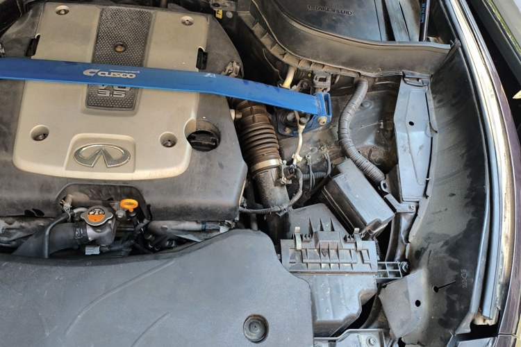 Used Infiniti FX 2010 FX35 Ultimate Edition Engine Bay Left