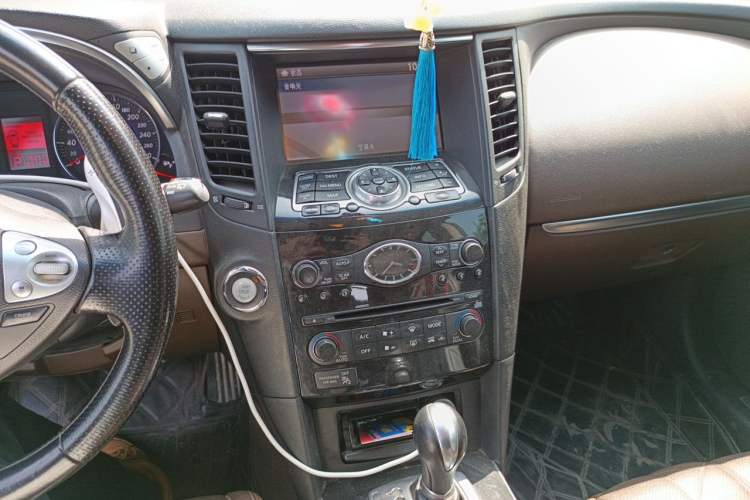 Used Infiniti FX 2010 FX35 Ultimate Edition Audio And AC Panel