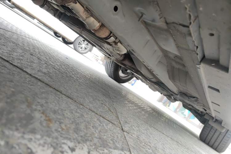 Used Infiniti FX 2010 FX35 Ultimate Edition Chassis Front Left