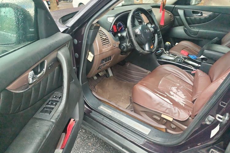 Used Infiniti FX 2010 FX35 Ultimate Edition Driver Seat