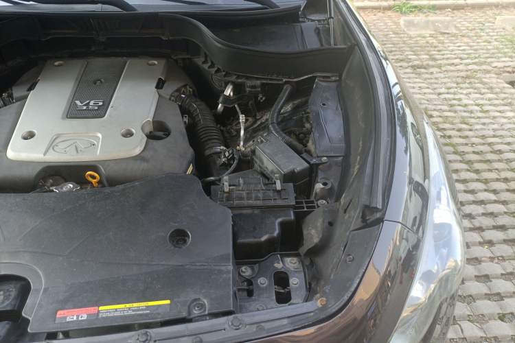 Used Infiniti FX 2010 FX35 Standard Edition Engine Bay Left