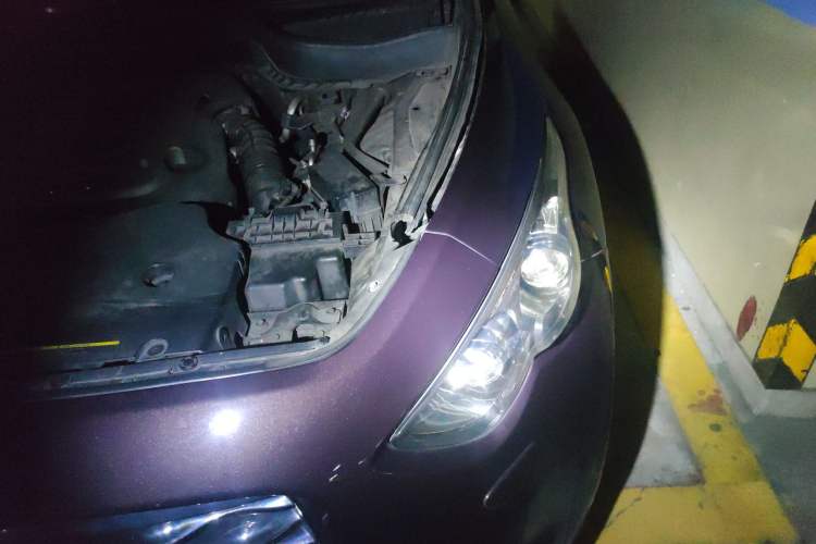 Used Infiniti FX 2010 FX35 Ultimate Edition Engine Bay Left