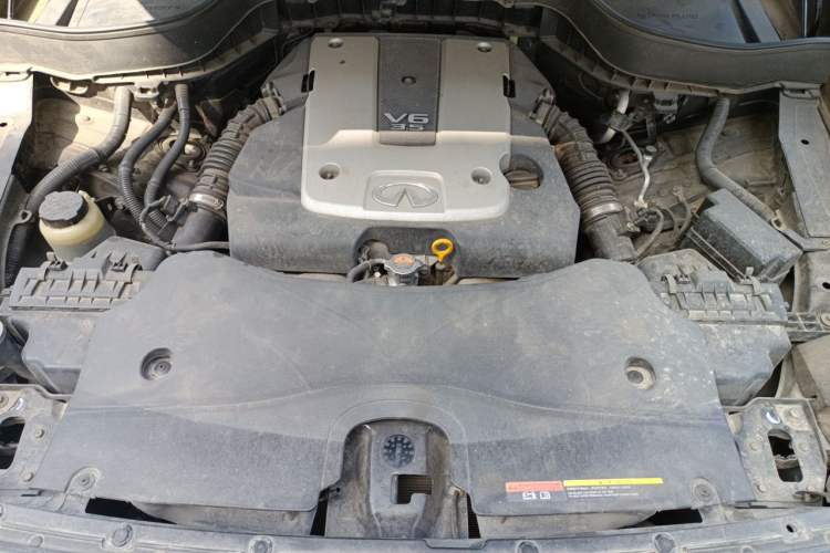 Used Infiniti FX 2010 FX35 Ultimate Edition Engine Bay