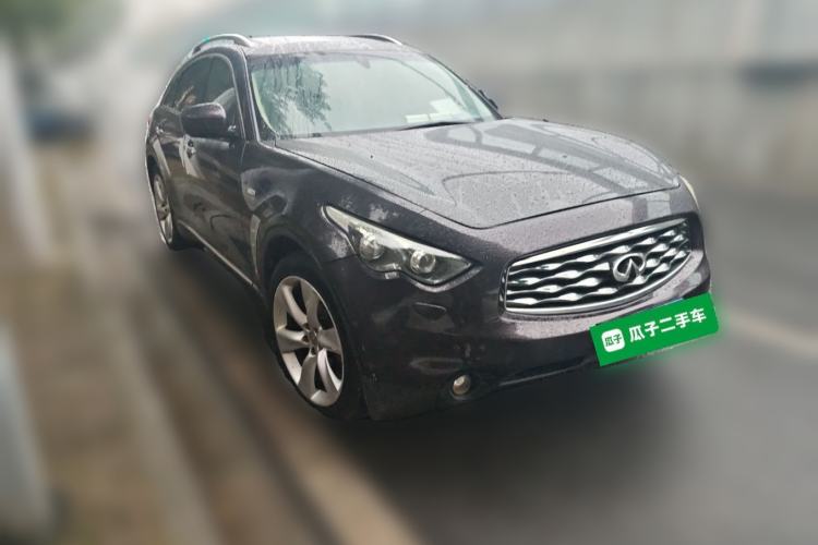 Used Infiniti FX 2010 FX35 Ultimate Edition Front Right 45 Deg
