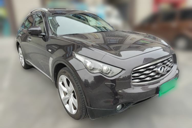 Used Infiniti FX 2010 FX35 Ultimate Edition Front Right 45 Deg