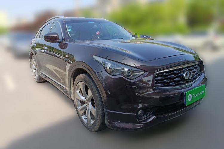 Used Infiniti FX 2010 FX35 Ultimate Edition Front Right 45 Deg