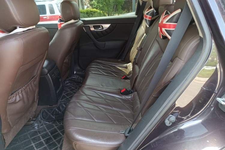 Used Infiniti FX 2010 FX35 Ultimate Edition Left Rear Seat