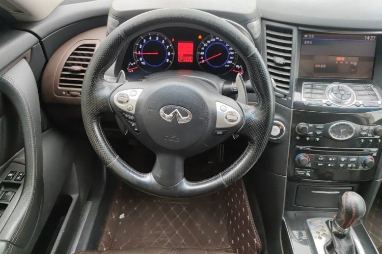 Used Infiniti FX 2010 FX35 Ultimate Edition Steering Wheel