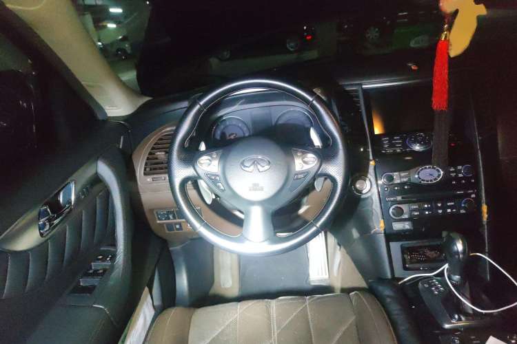 Used Infiniti FX 2010 FX35 Ultimate Edition Steering Wheel