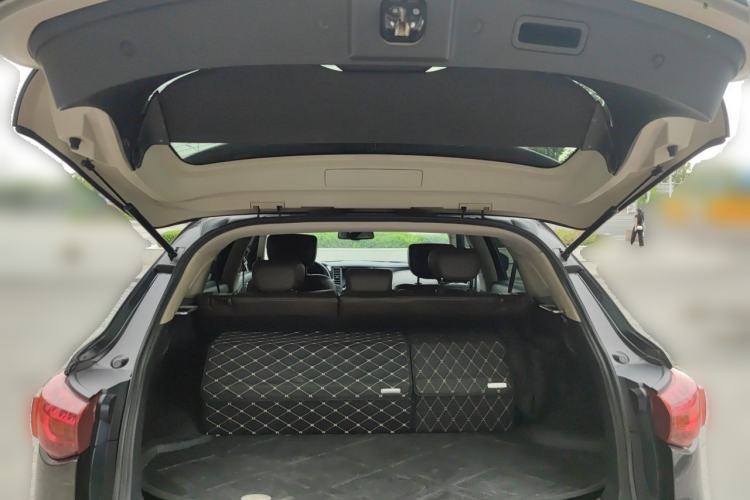 Used Infiniti FX 2010 FX35 Ultimate Edition Trunk