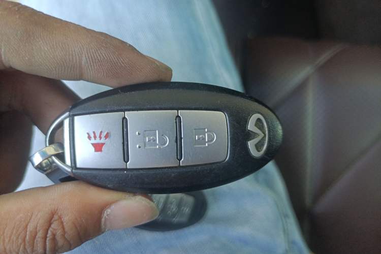 Used Infiniti FX 2010 FX35 Standard Edition Vehicle Key