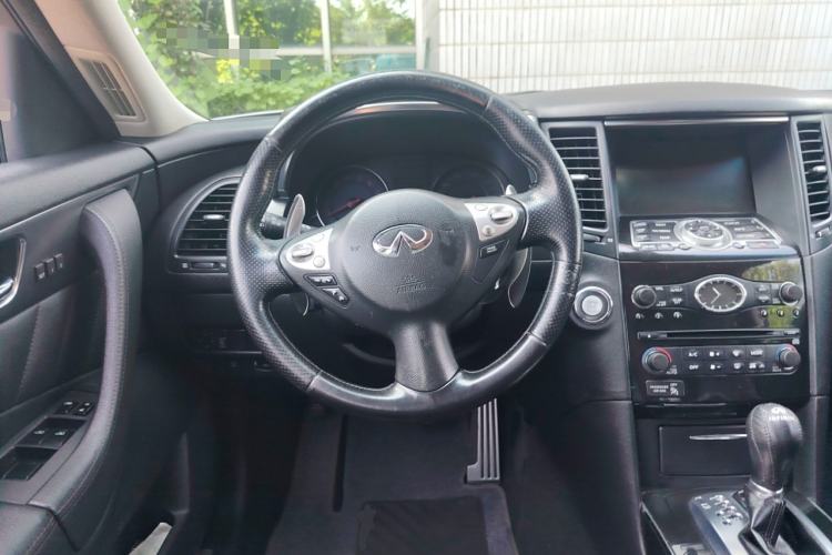 Used Infiniti FX 2010 FX35 Standard Edition Steering Wheel