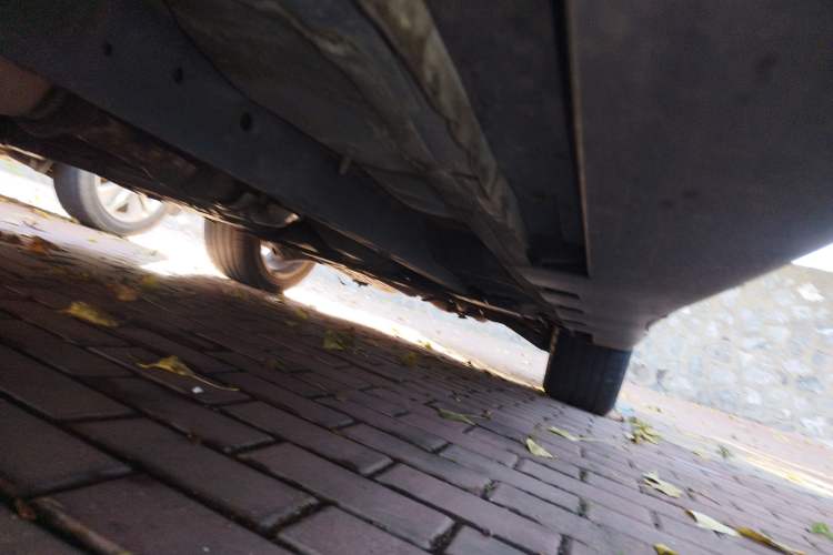 Used Infiniti FX 2010 FX35 Ultimate Edition Chassis Front Left