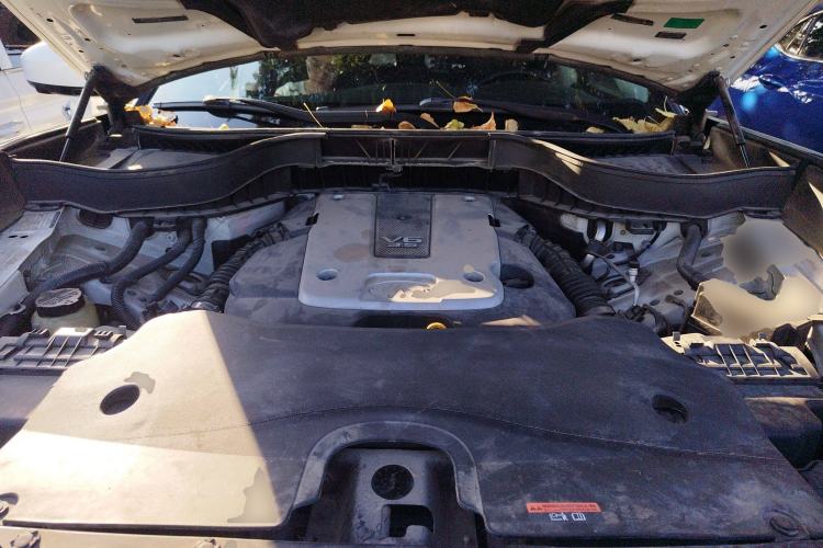 Used Infiniti FX 2010 FX35 Ultimate Edition Engine Bay