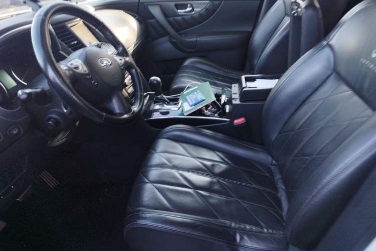Used Infiniti FX 2010 FX35 Ultimate Edition Left Front Seat
